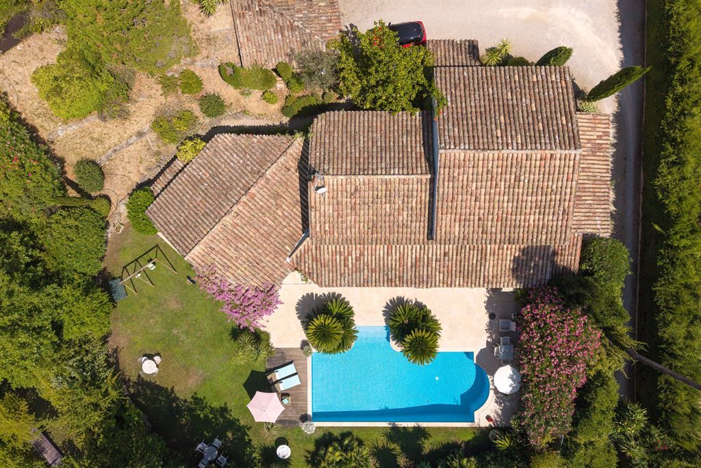 luxury villa 7 Rooms for sale on MOUGINS (06250)