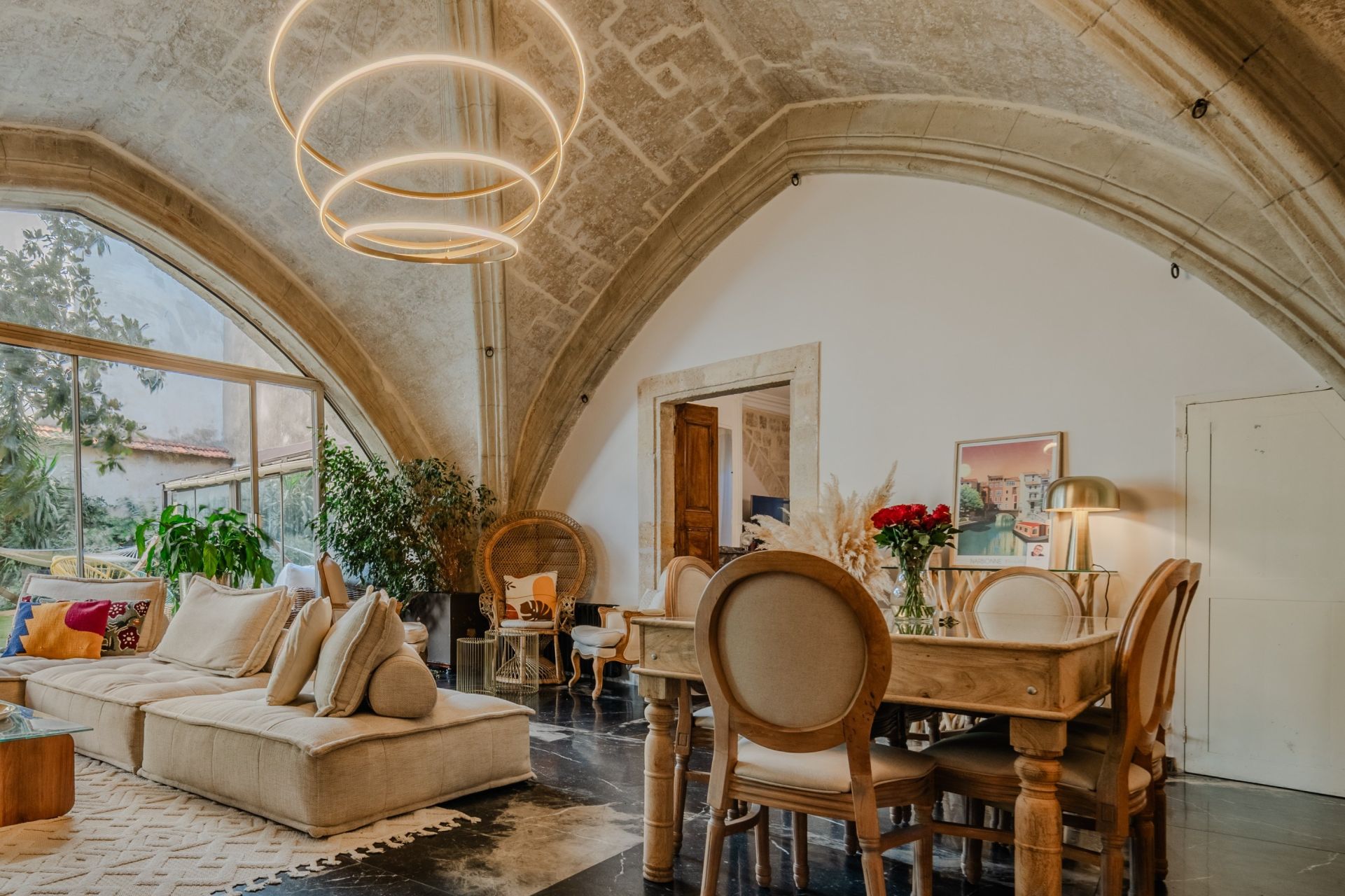luxury house 5 Rooms for sale on NARBONNE (11100)