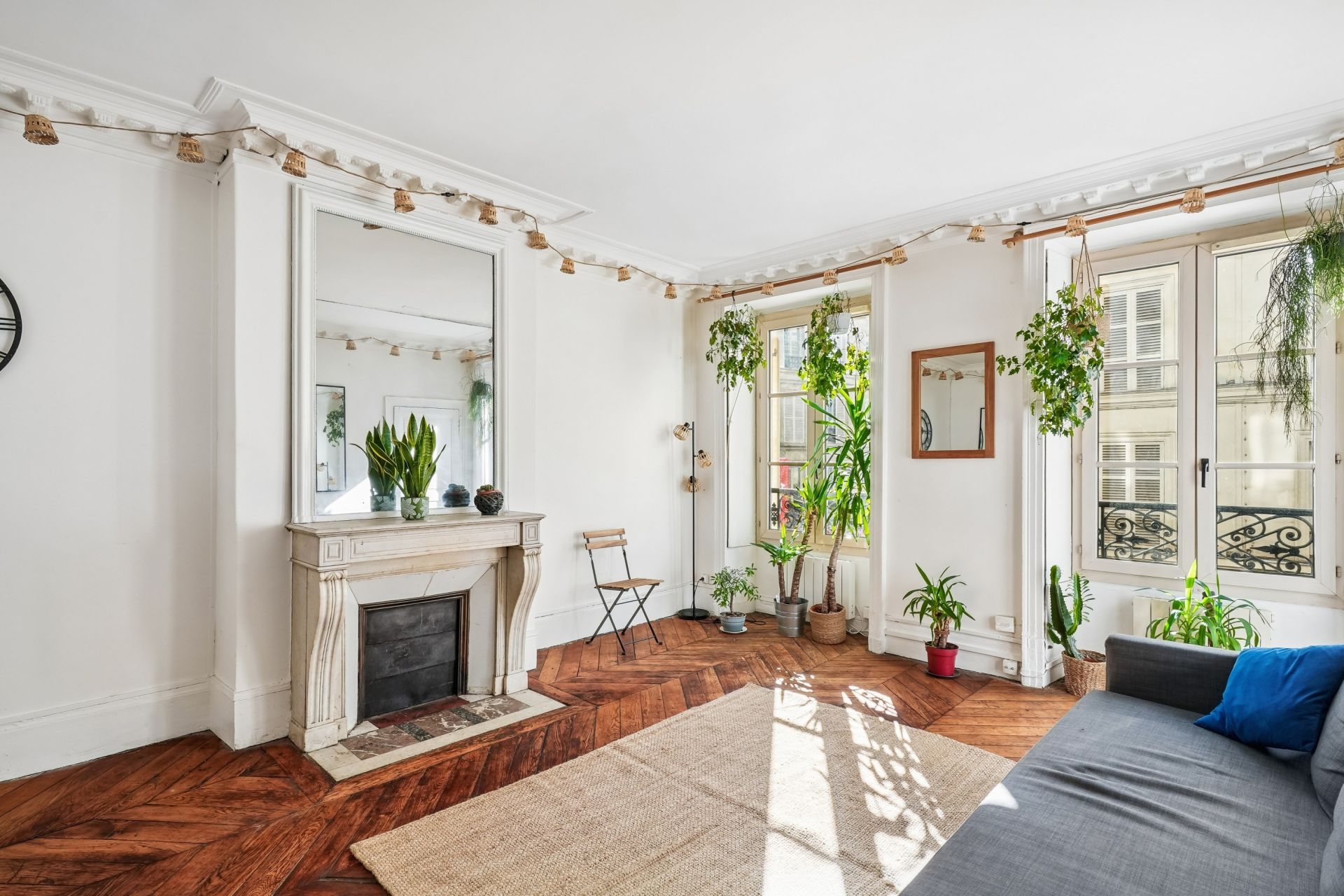luxury apartment 4 Rooms for sale on PARIS (75009)
