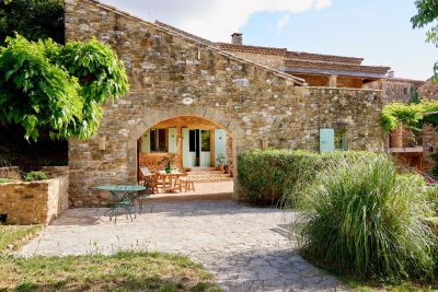 Vente Propriété de luxe Uzès 14&nbsp;Pièces 300&nbsp;m²