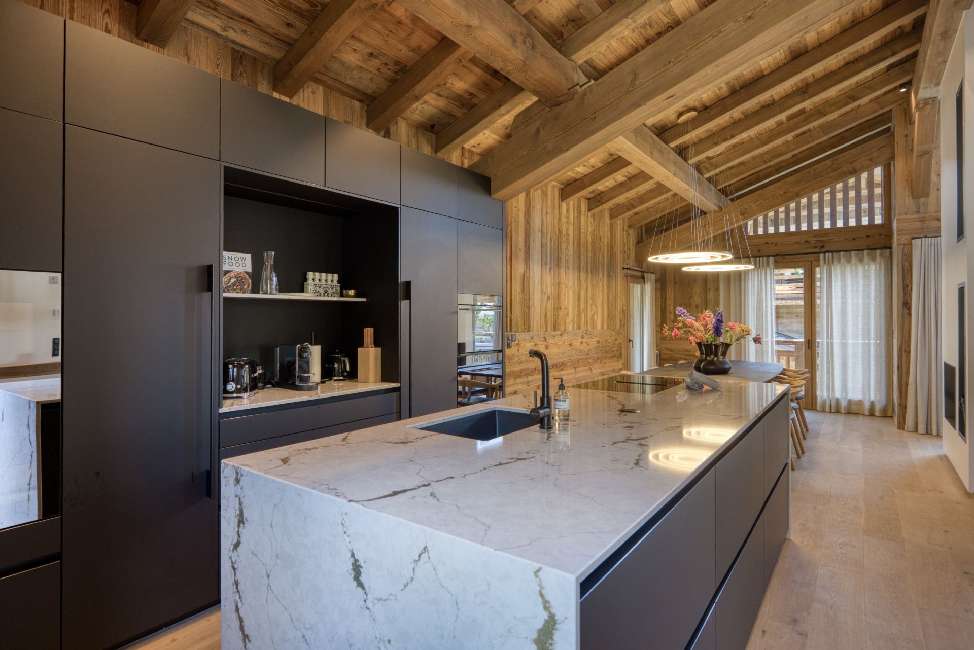 luxury chalet 7 Rooms for seasonal rent on MEGEVE (74120)