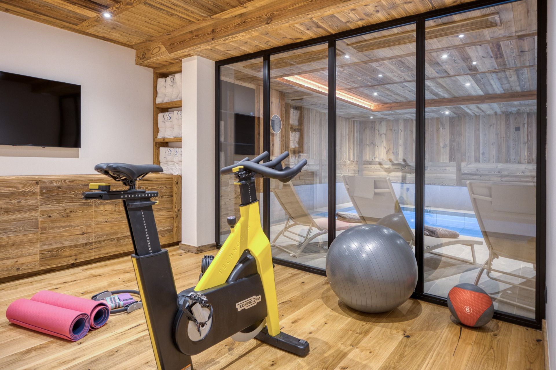 luxury chalet 7 Rooms for seasonal rent on MEGEVE (74120)
