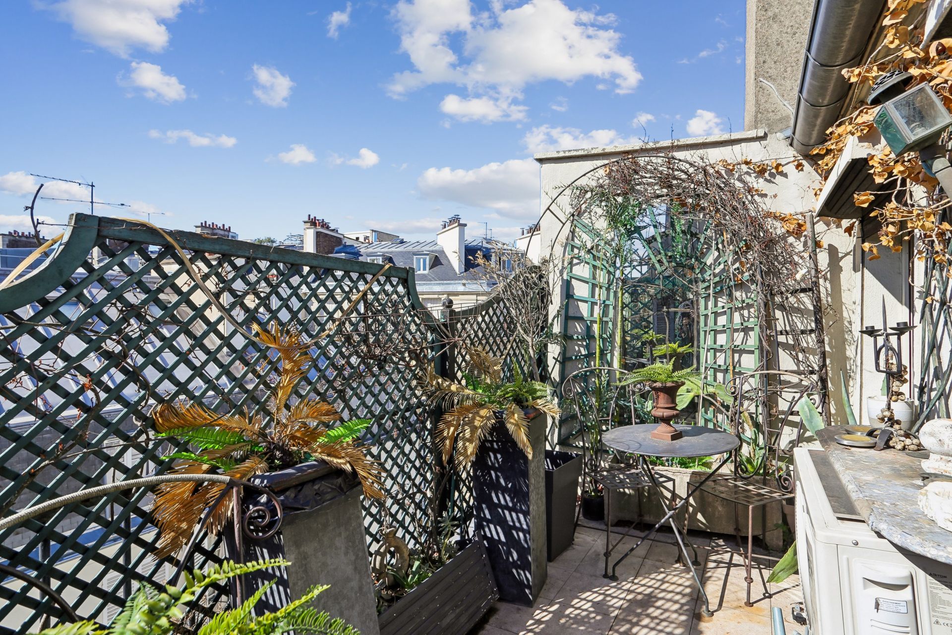 appartement de luxe 2 Pièces en location sur PARIS (75008)