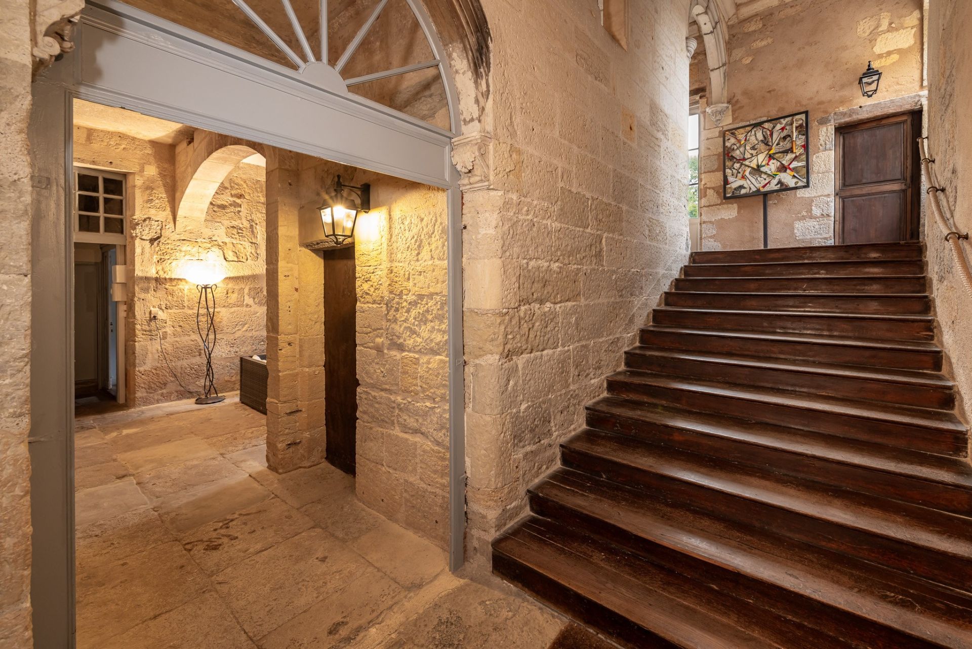 luxury house 13 Rooms for sale on PERIGUEUX (24000)
