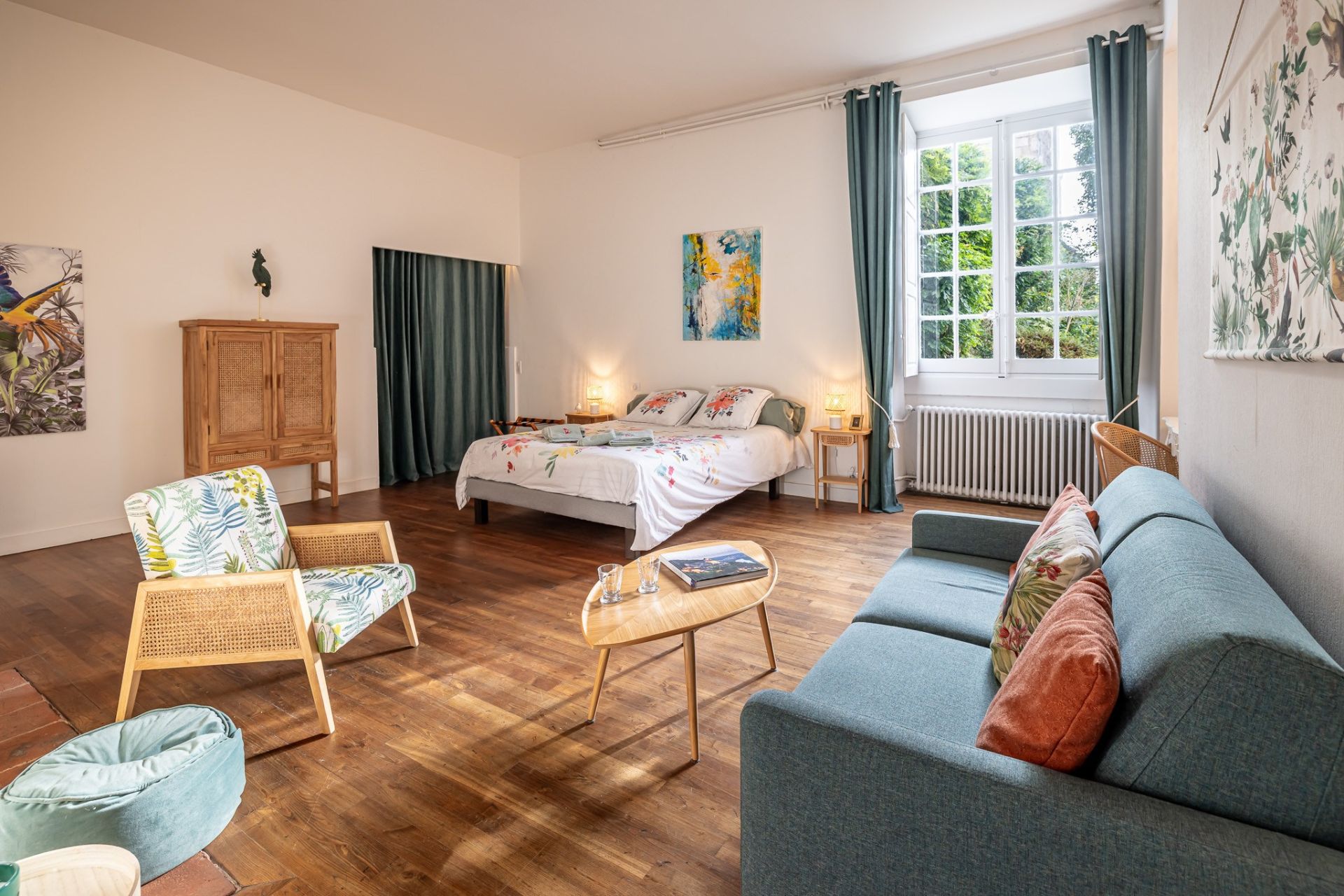 luxury house 13 Rooms for sale on PERIGUEUX (24000)