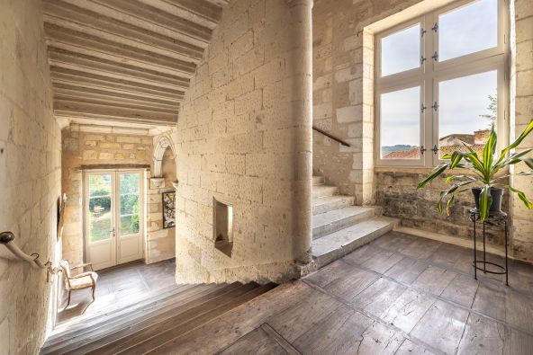 Sale Luxury house Périgueux 13&nbsp;Rooms 543&nbsp;m²