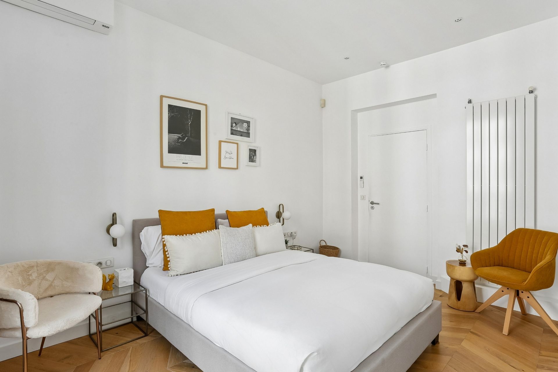 luxury apartment 5 Rooms for sale on PARIS (75001)