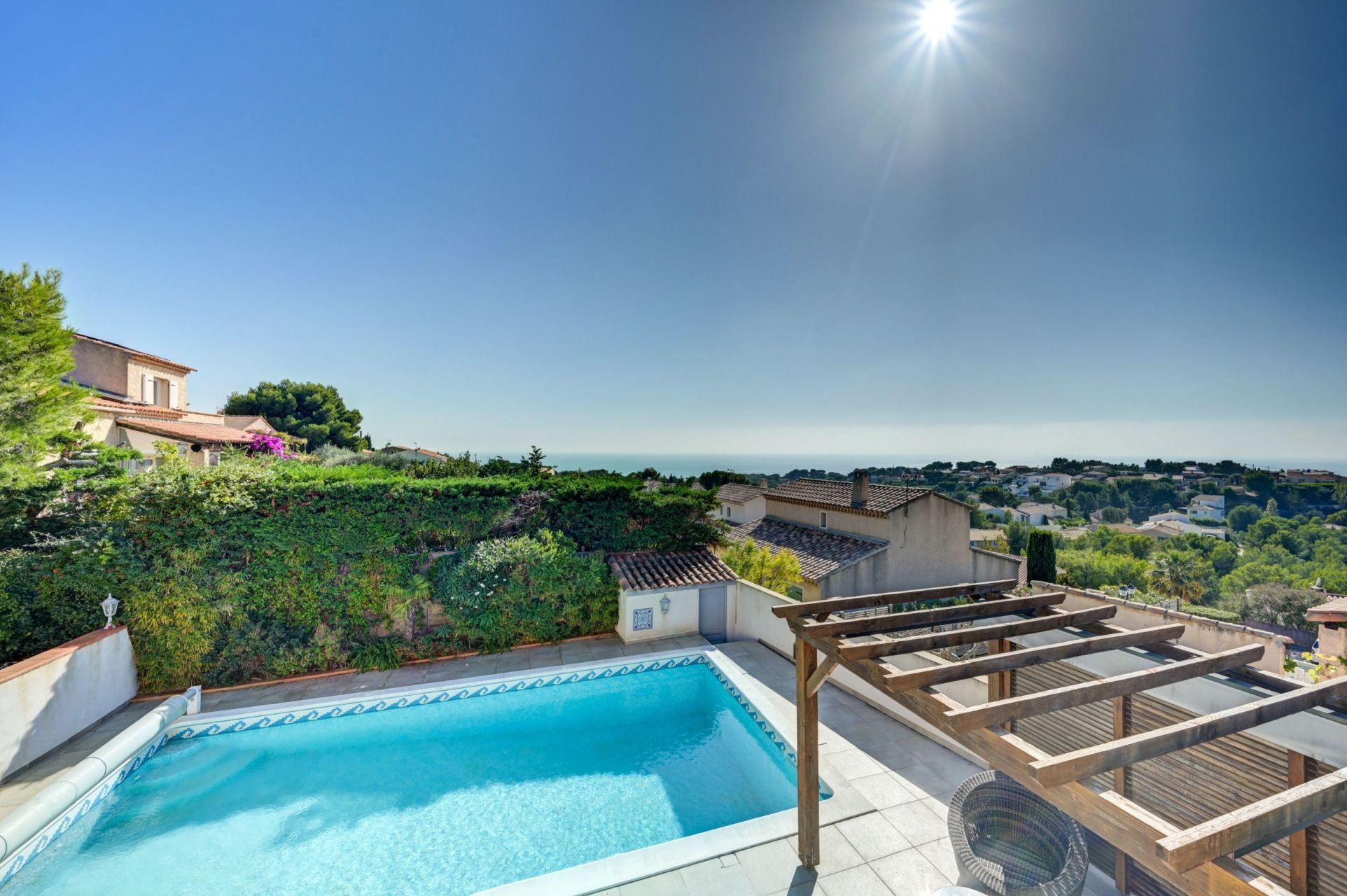 maison provençale de luxe 5 Pièces en vente sur CARRY LE ROUET (13620)