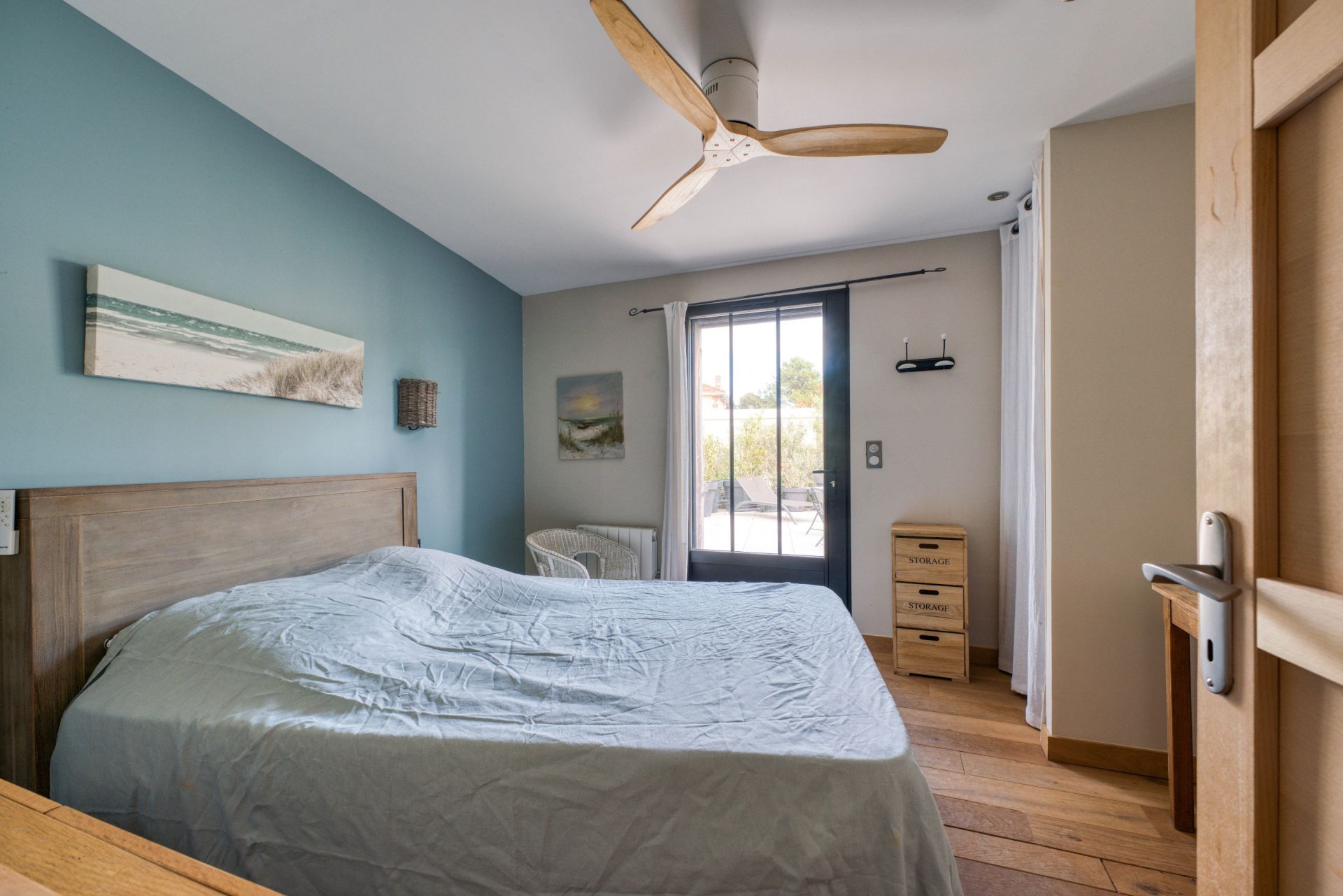 luxury house 8 Rooms for sale on ST PALAIS SUR MER (17420)