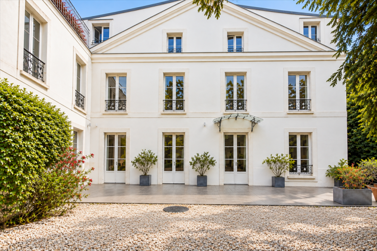 maison de luxe 11 Pièces en vente sur SEVRES (92310)
