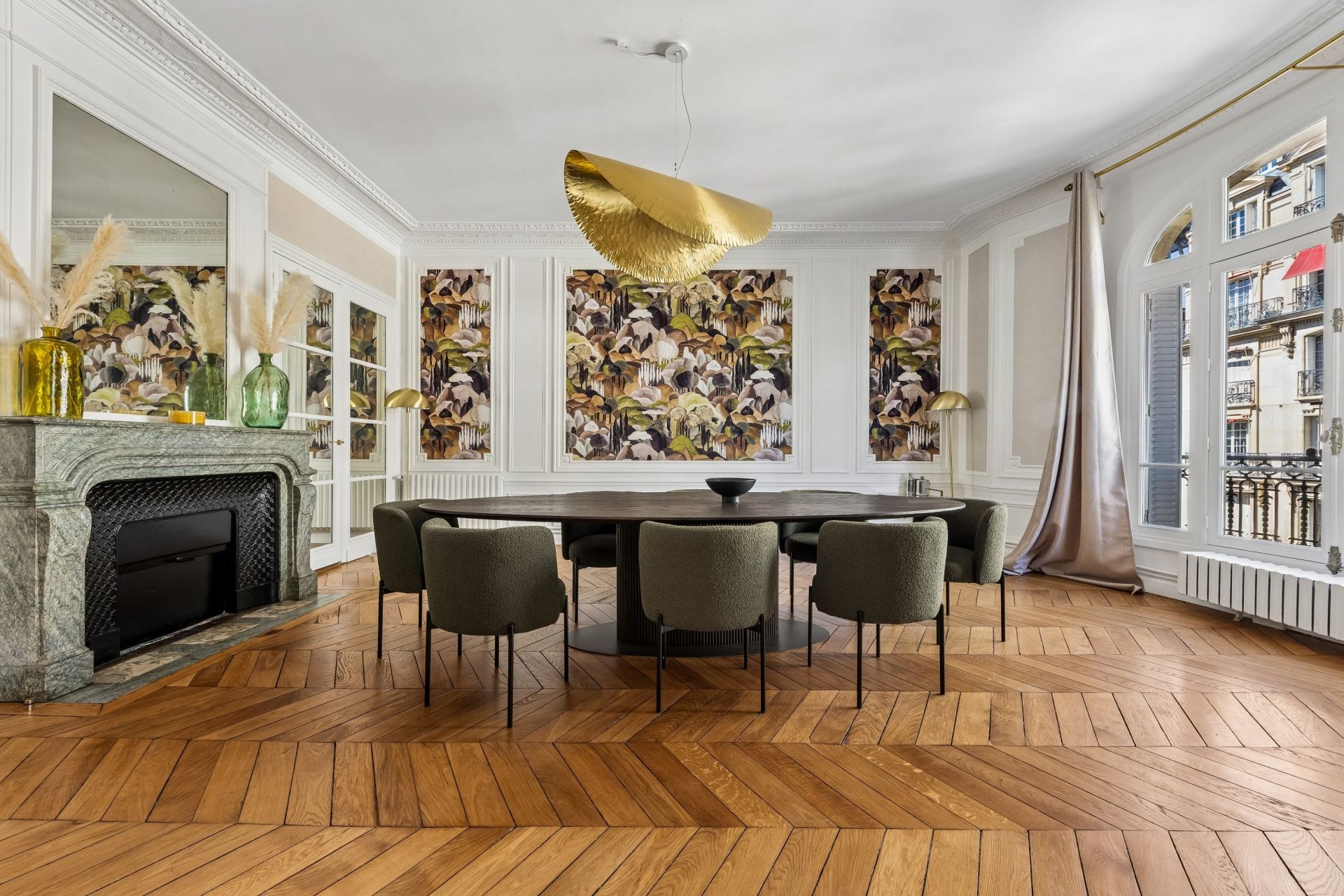 luxury apartment 8 Rooms for sale on PARIS (75007)