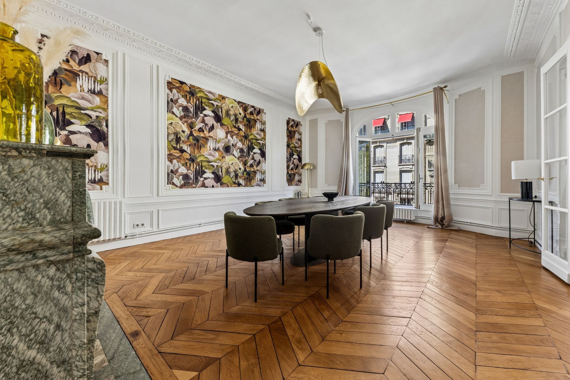 luxury apartment 8 Rooms for sale on PARIS (75007)