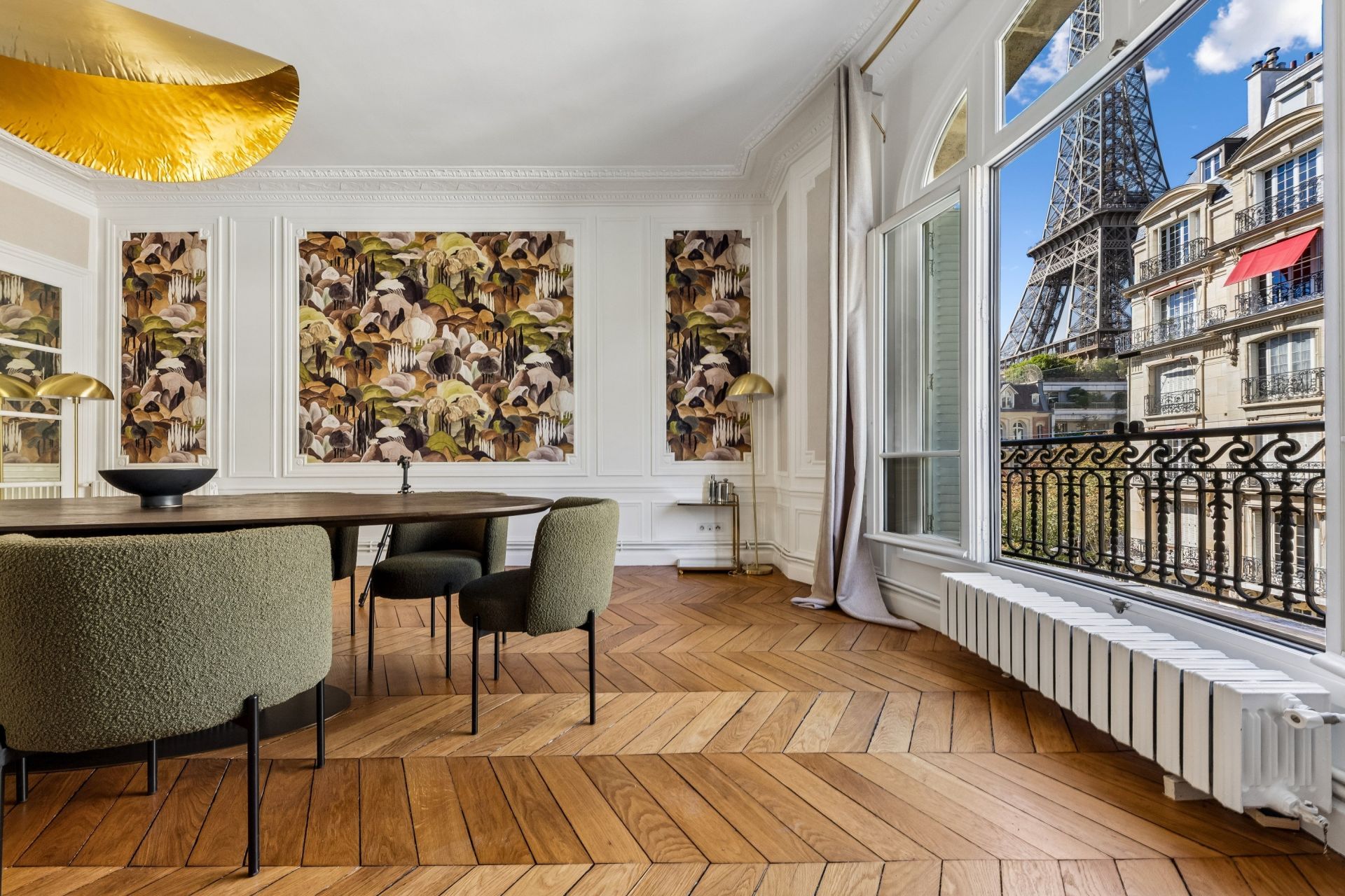luxury apartment 8 Rooms for sale on PARIS (75007)