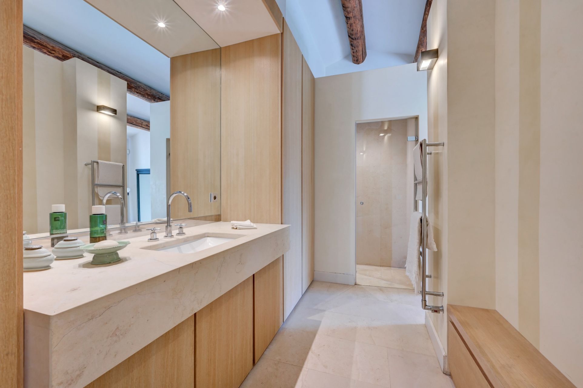 luxury house 13 Rooms for sale on AIX EN PROVENCE (13100)