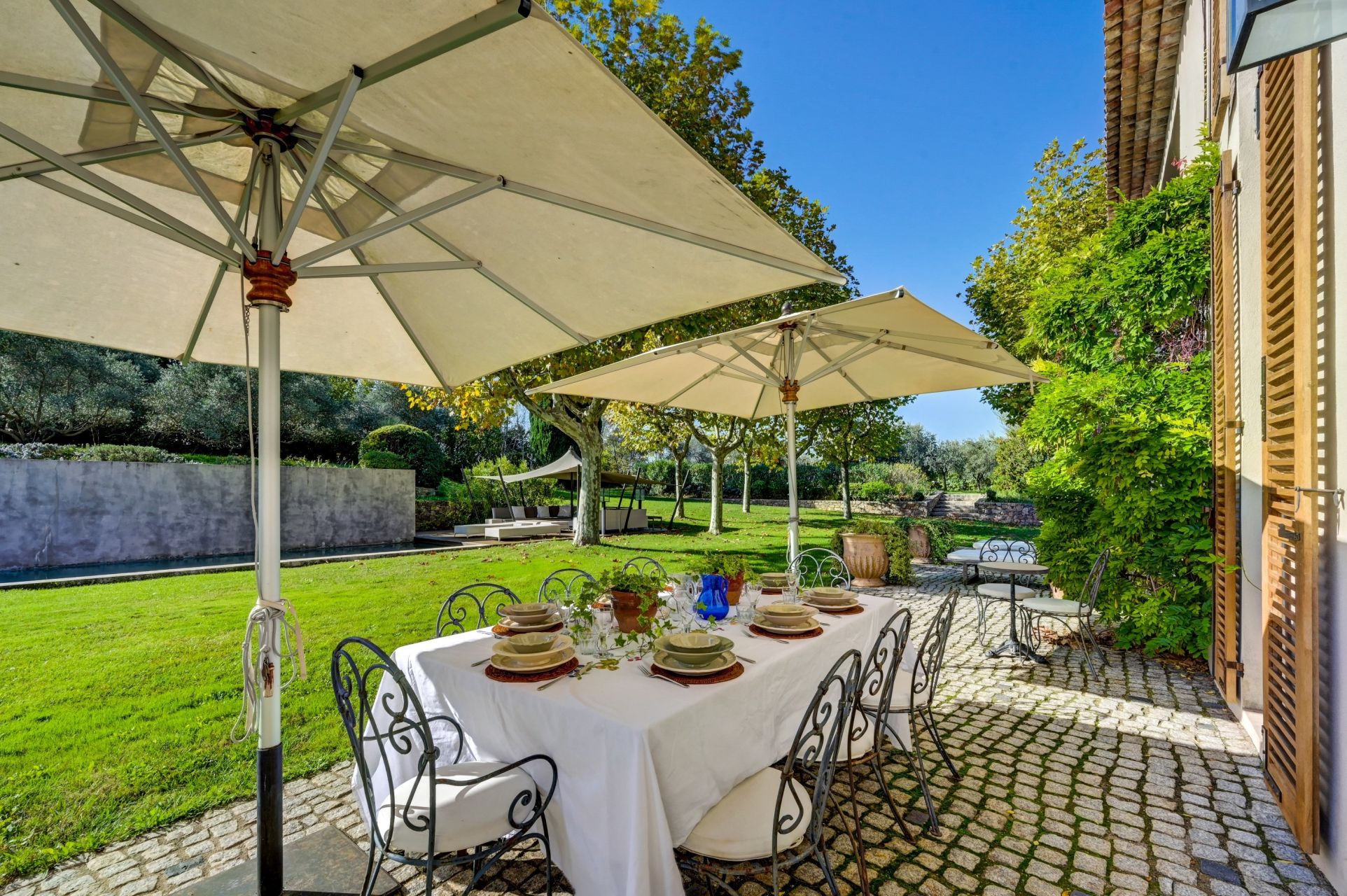 luxury house 13 Rooms for sale on AIX EN PROVENCE (13100)