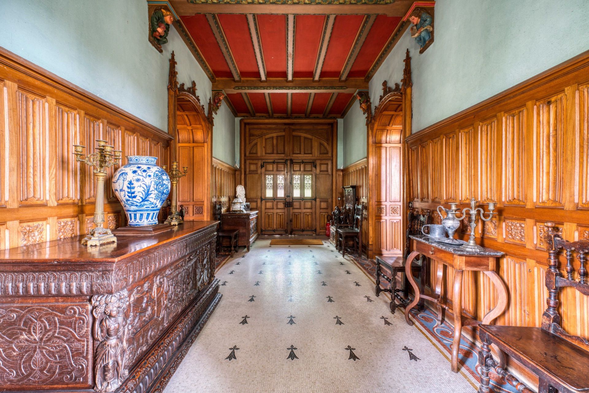 château 23 Pièces en vente sur FONTCOUVERTE (17100)