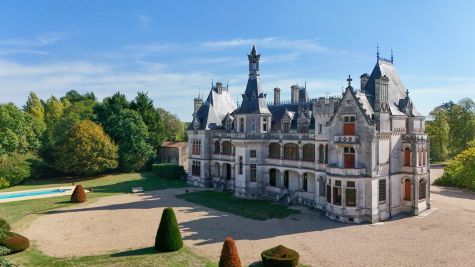 Vente Château Fontcouverte 23&nbsp;Pièces 890&nbsp;m²