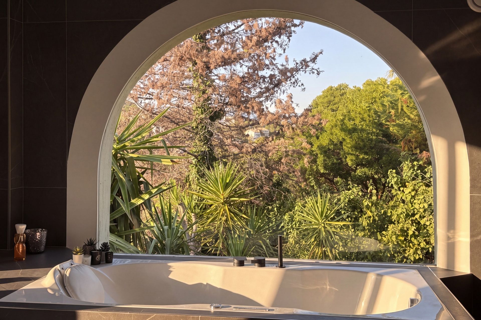 maison provençale de luxe 5 Pièces en vente sur VALLAURIS (06220)