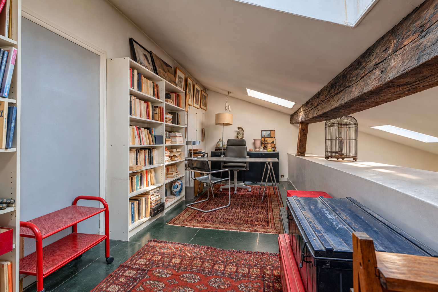 luxury apartment 6 Rooms for sale on LYON (69002)