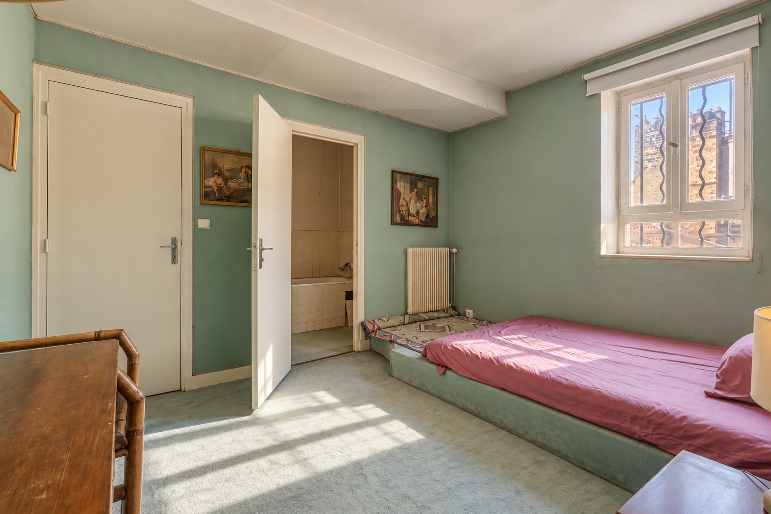 luxury apartment 6 Rooms for sale on LYON (69002)