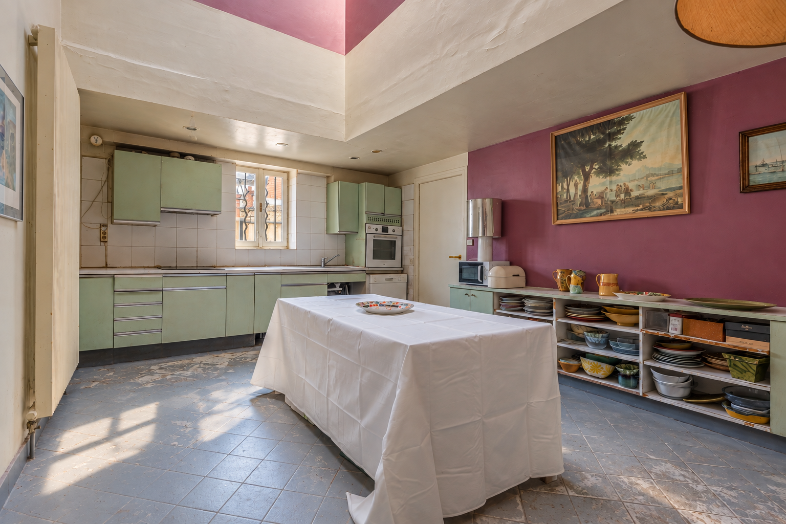 luxury apartment 6 Rooms for sale on LYON (69002)
