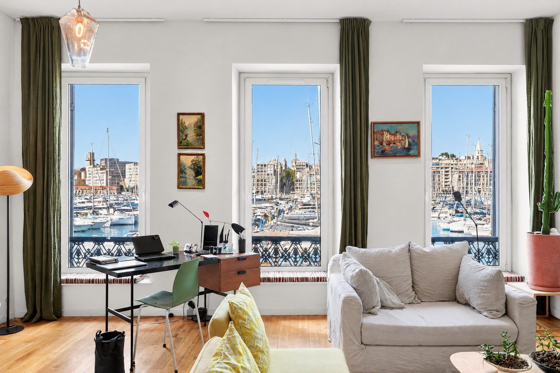 duplex de luxe 4 Pièces en vente sur MARSEILLE (13007)
