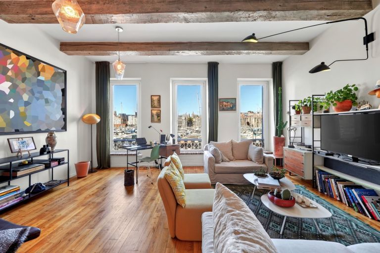 duplex de luxe 4 Pièces en vente sur MARSEILLE (13007)