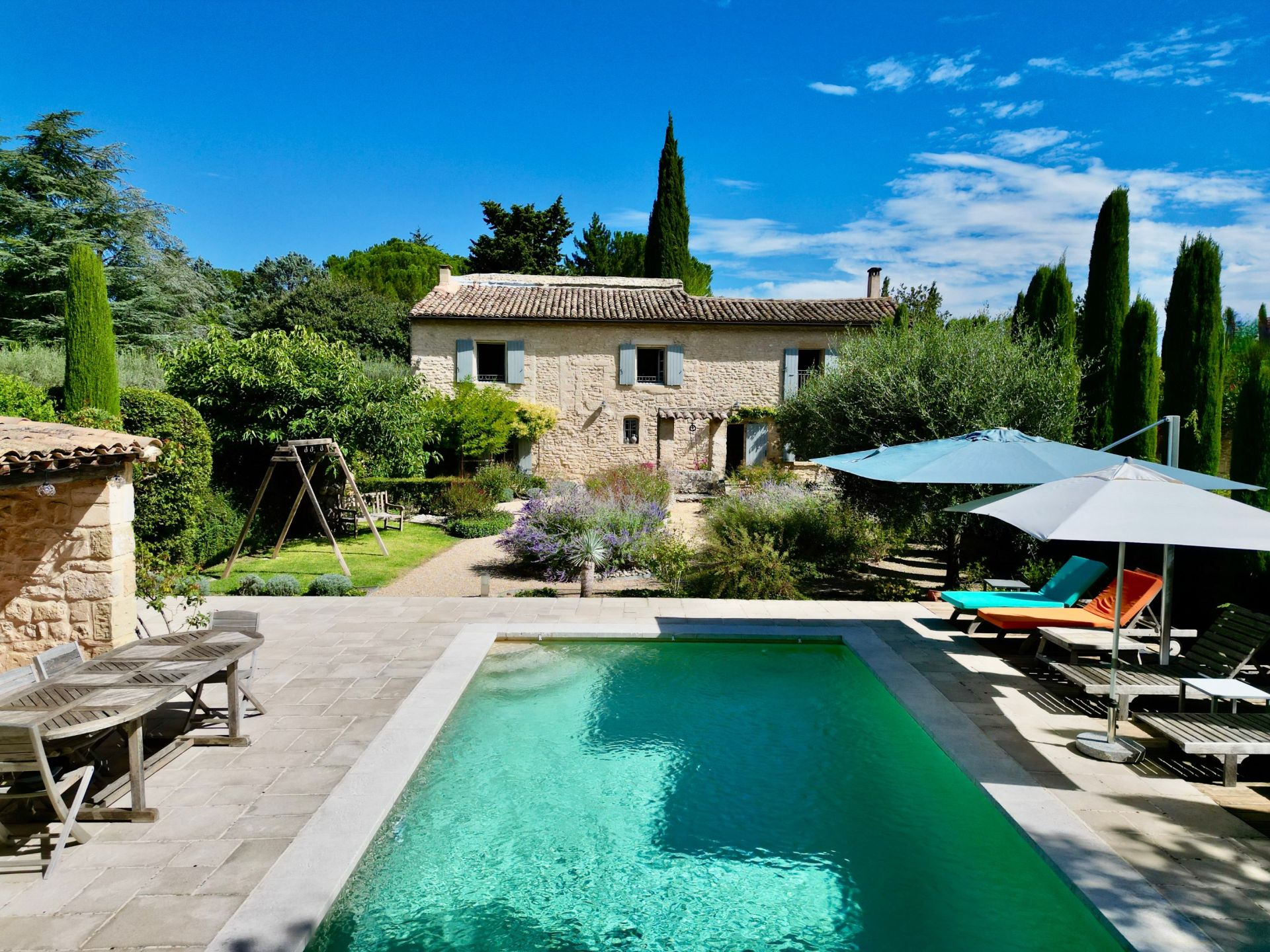 mas 7 Pièces en vente sur UZES (30700)