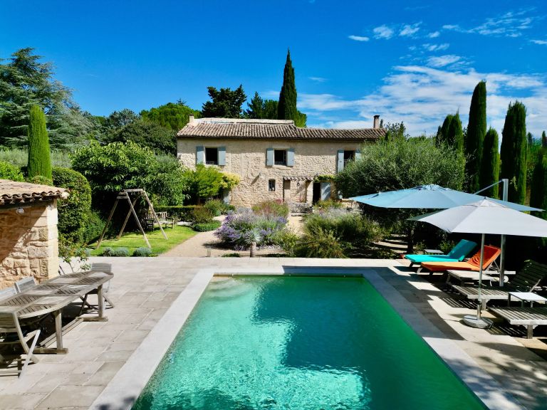 mas 7 Pièces en vente sur UZES (30700)