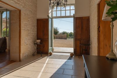 Sale Luxury house Mairé-Levescault 9&nbsp;Rooms 350&nbsp;m²