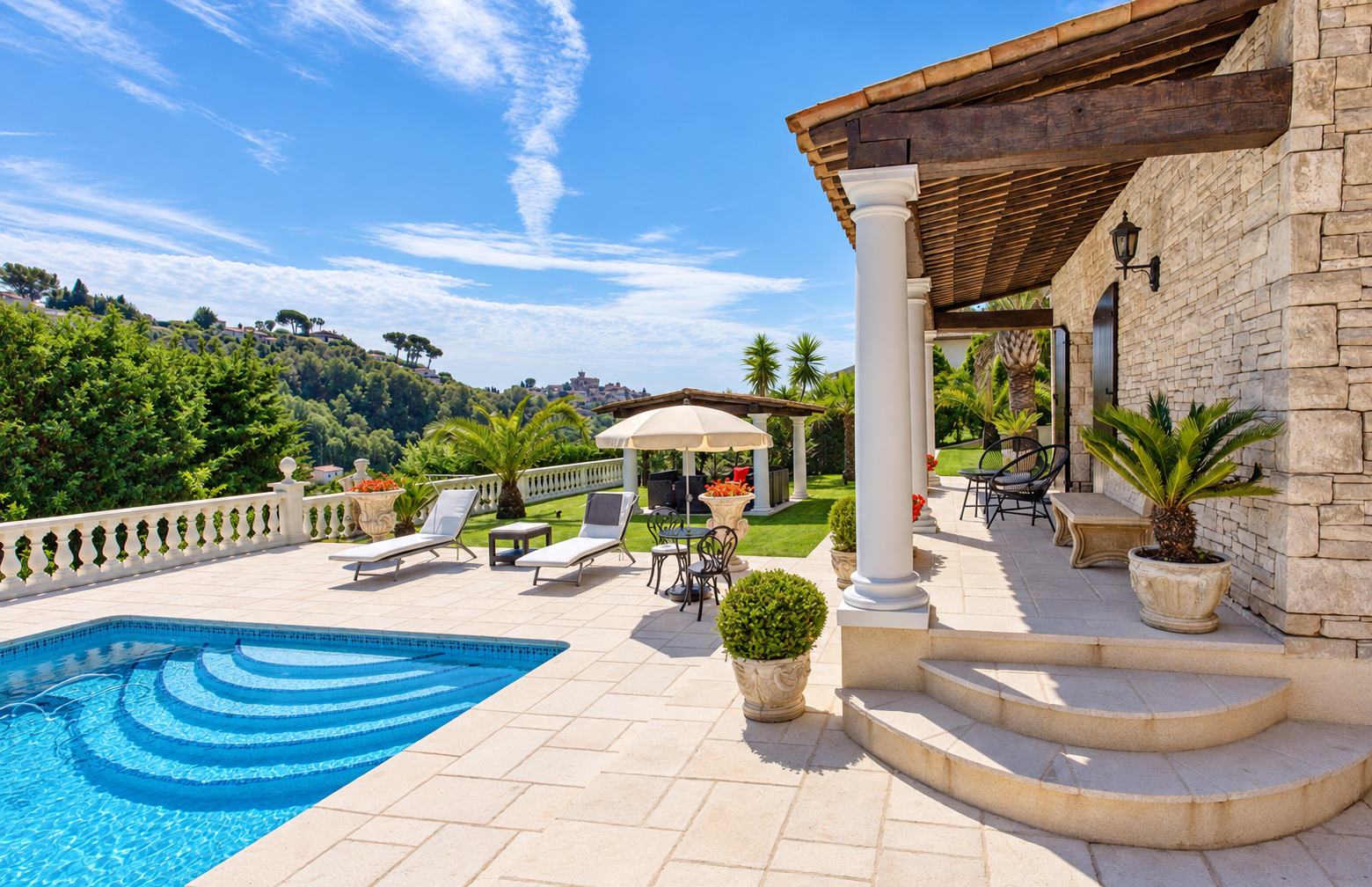luxury villa 5 Rooms for sale on CAGNES SUR MER (06800)