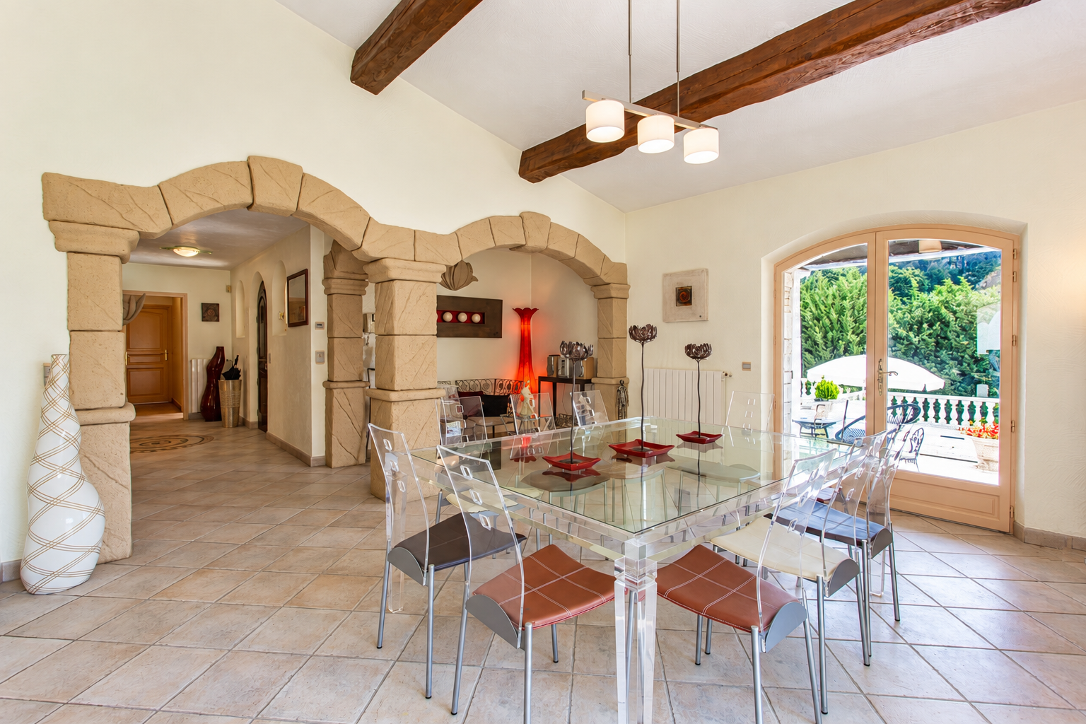luxury villa 5 Rooms for sale on CAGNES SUR MER (06800)