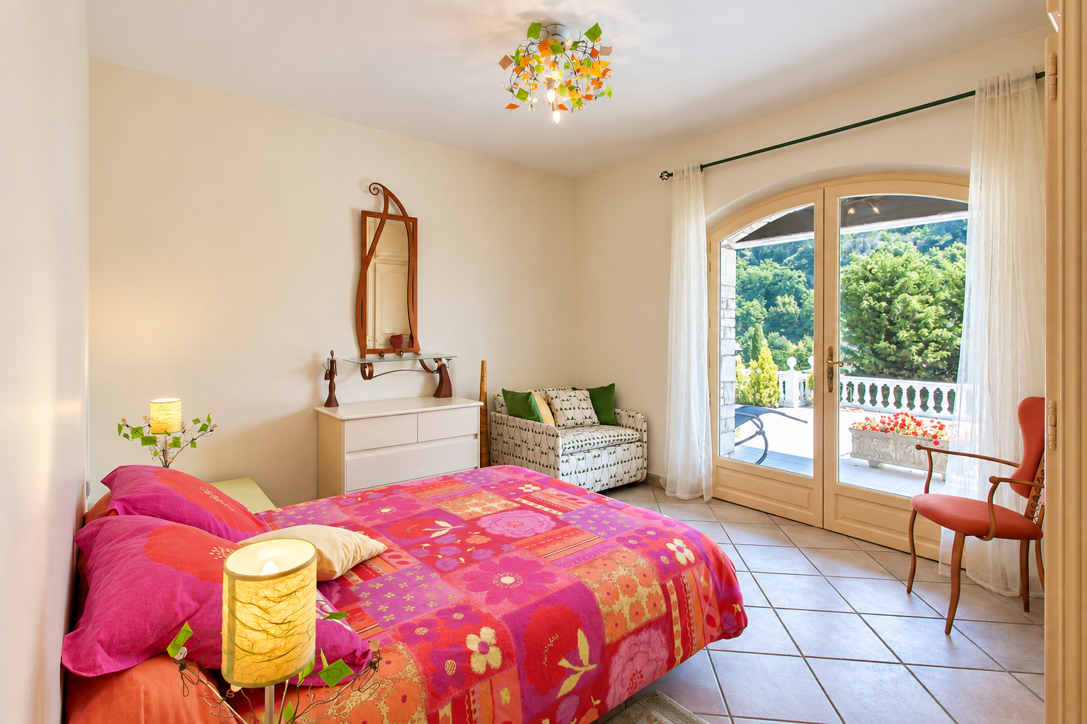 luxury villa 5 Rooms for sale on CAGNES SUR MER (06800)