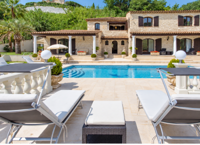 Sale Luxury villa Cagnes-sur-Mer 5&nbsp;Rooms 223&nbsp;m²