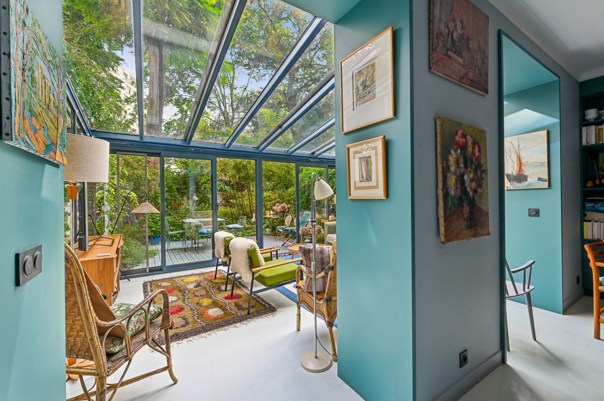luxury apartment 4 Rooms for sale on PARIS (75016)