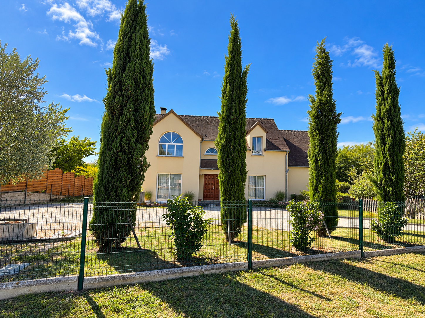 maison contemporaine 6 Pièces en vente sur CHARGE (37530)
