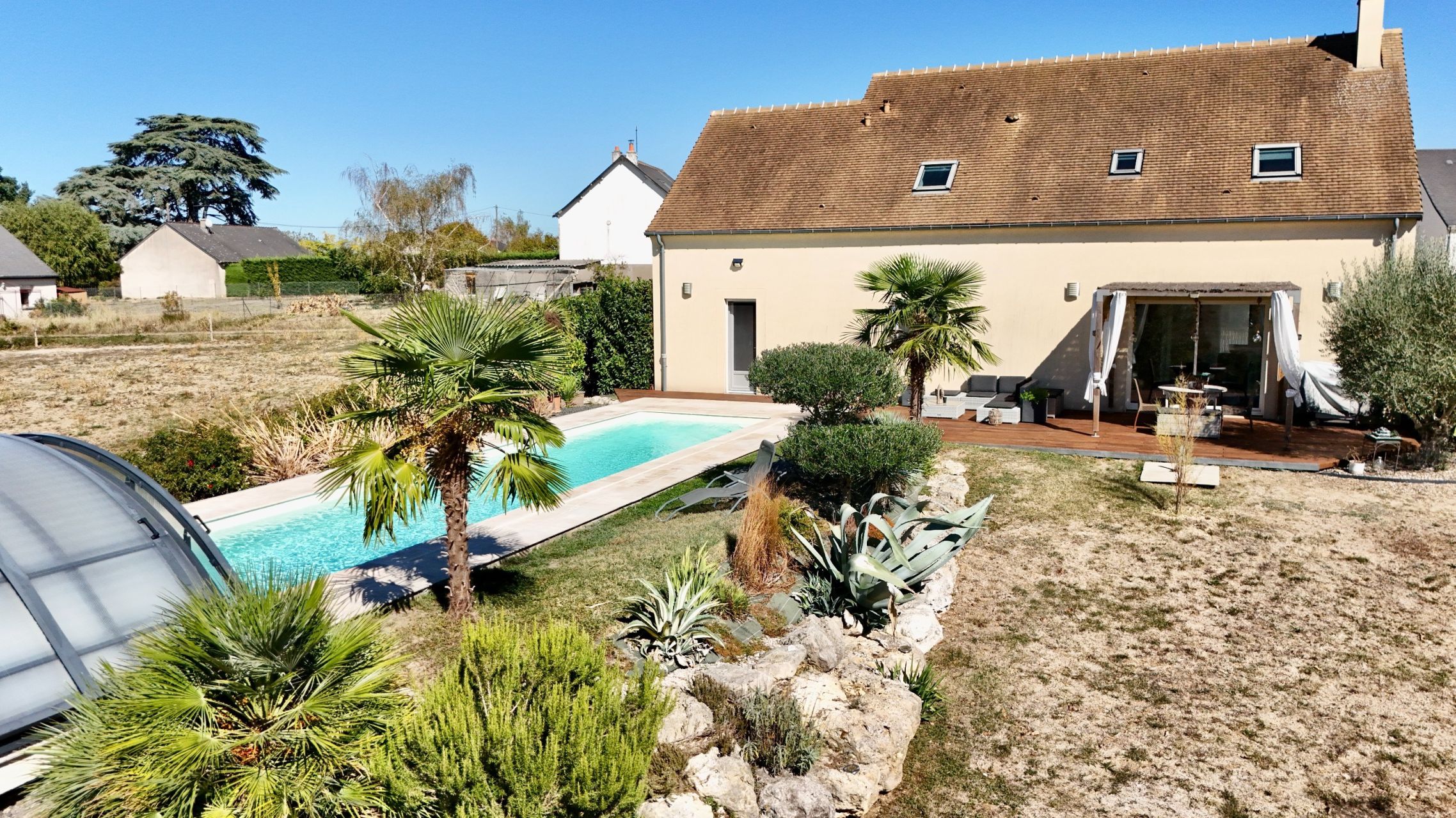 maison contemporaine 6 Pièces en vente sur CHARGE (37530)