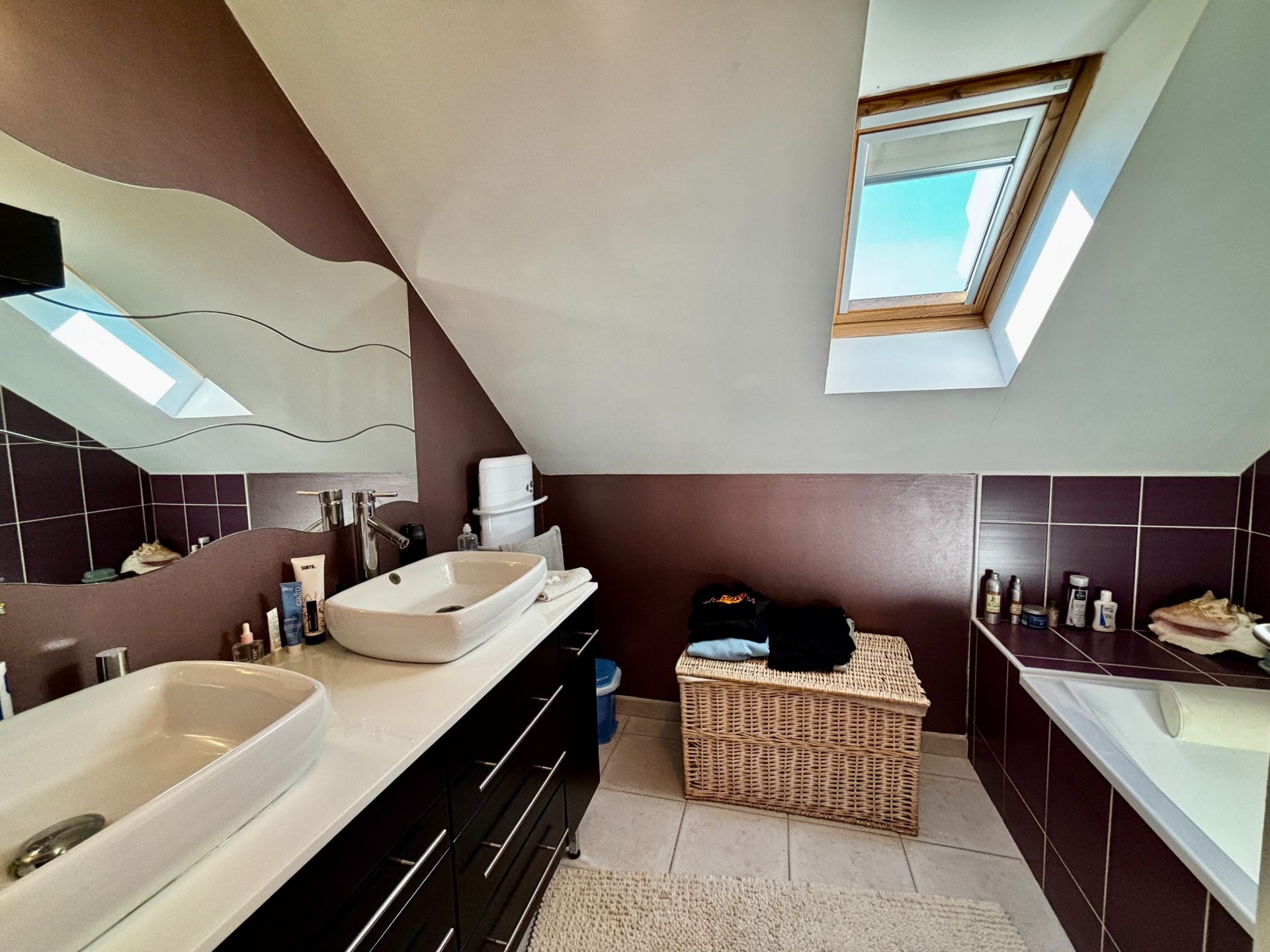 maison contemporaine 6 Pièces en vente sur CHARGE (37530)