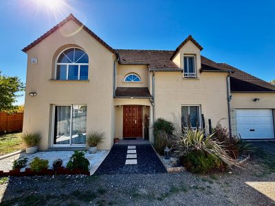 Vente Maison contemporaine Chargé 6&nbsp;Pièces 135&nbsp;m²