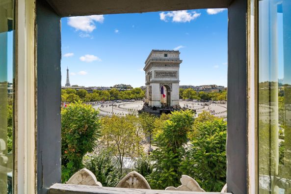 Rental Luxury apartment Paris 8 3&nbsp;Rooms 153&nbsp;m²