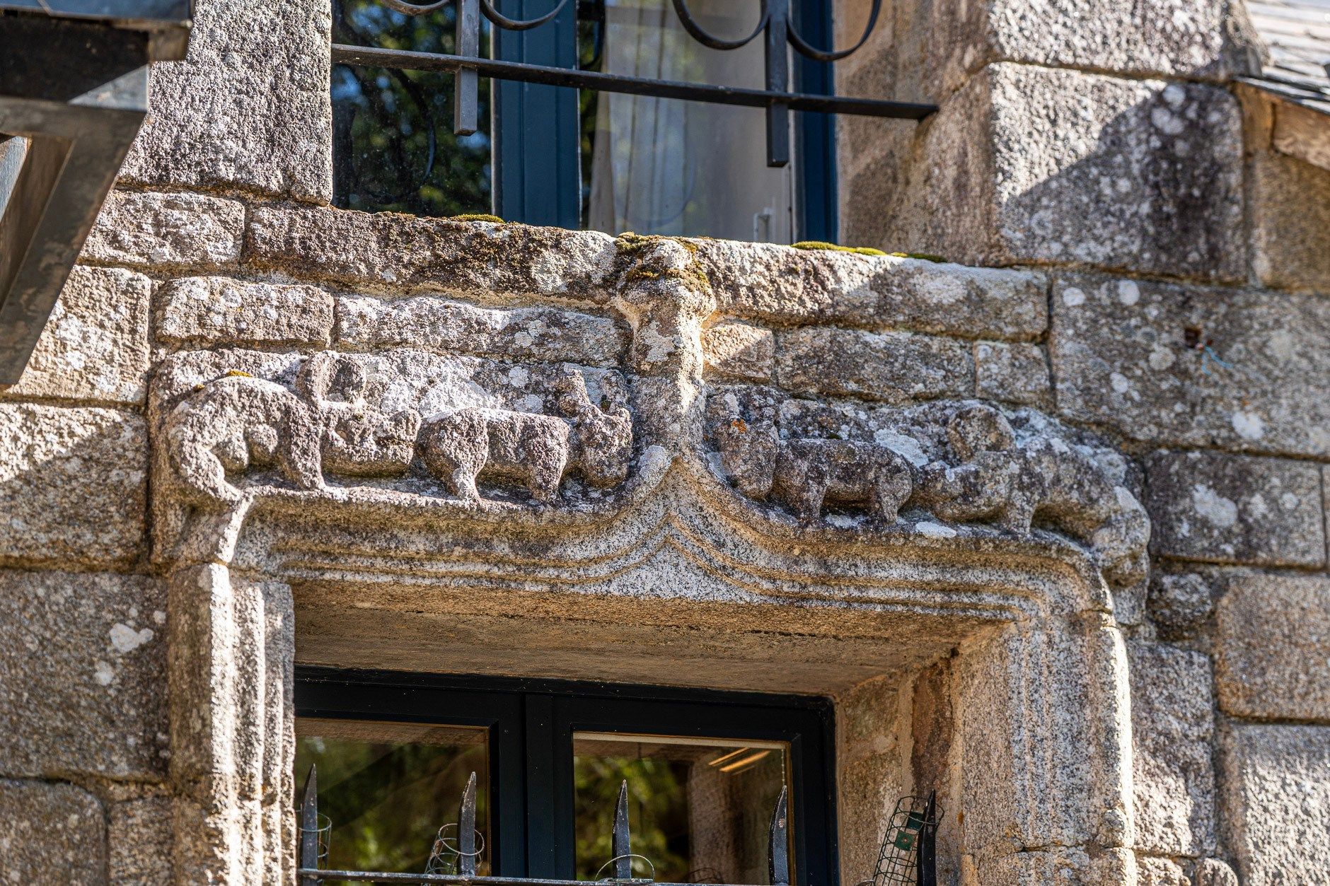 luxury house 15 Rooms for sale on QUESTEMBERT (56230)
