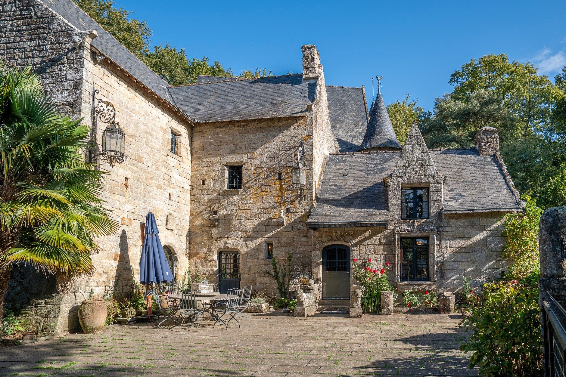 luxury house 15 Rooms for sale on QUESTEMBERT (56230)