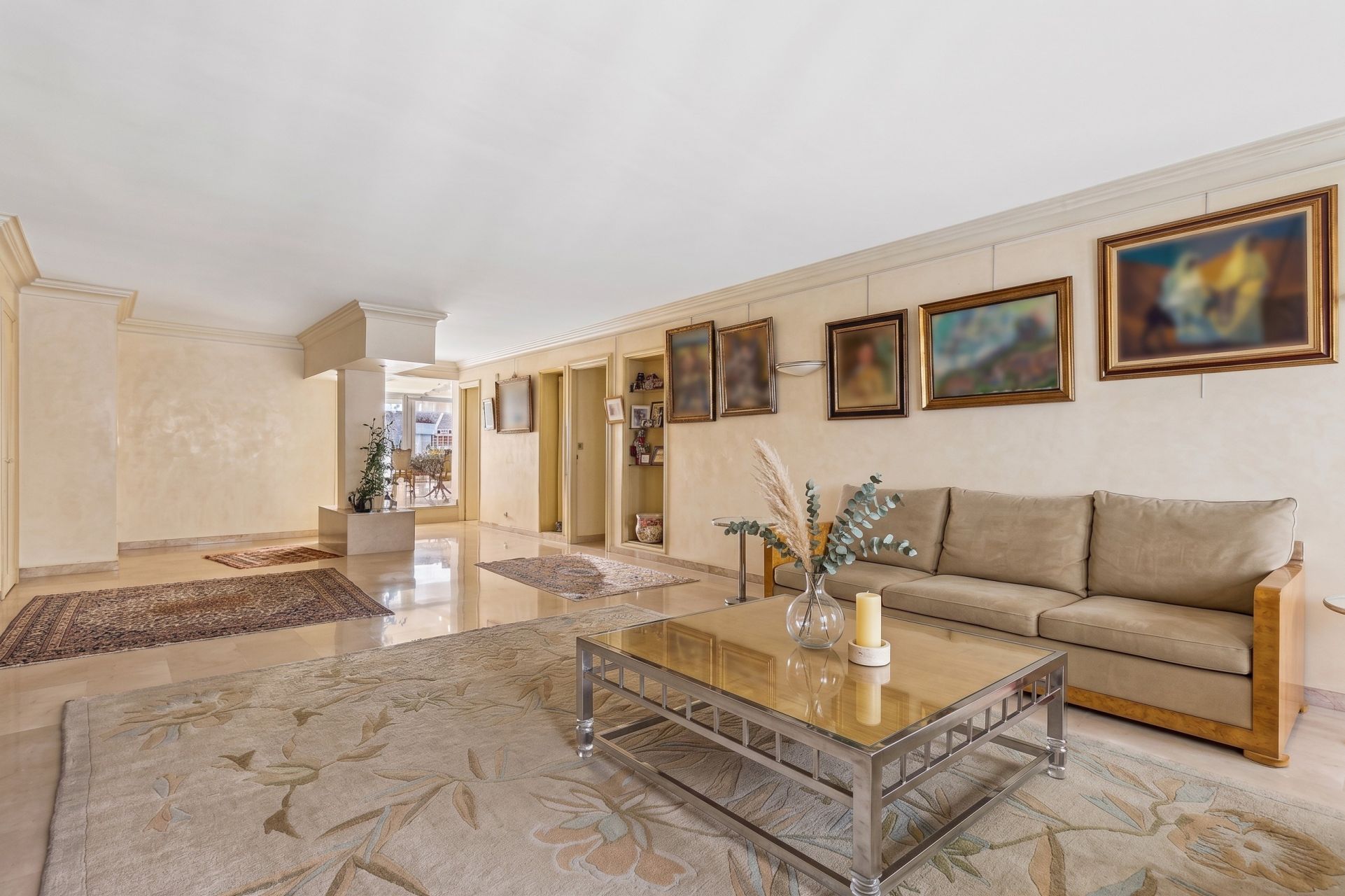 luxury apartment 5 Rooms for sale on PARIS (75016)