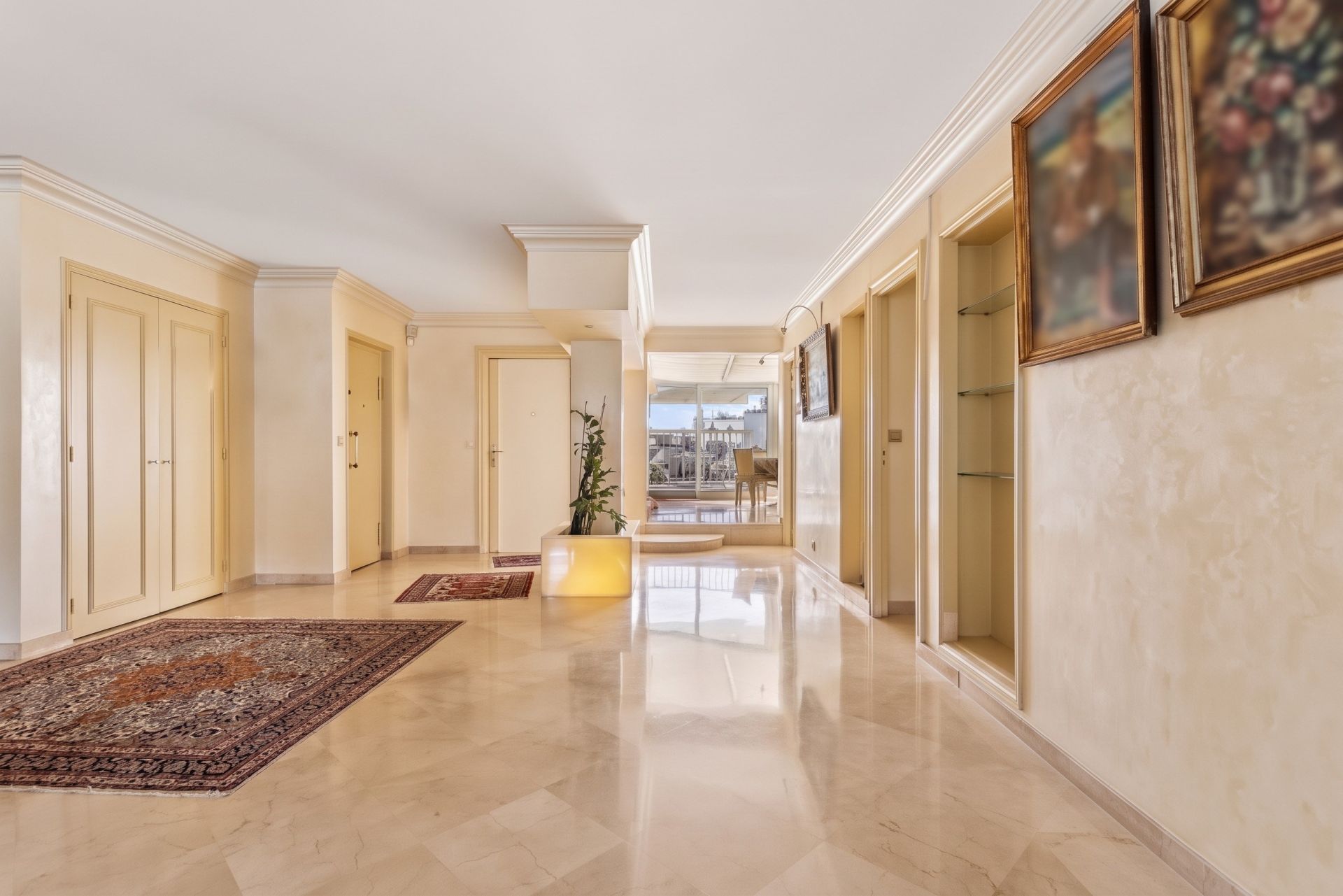 luxury apartment 5 Rooms for sale on PARIS (75016)