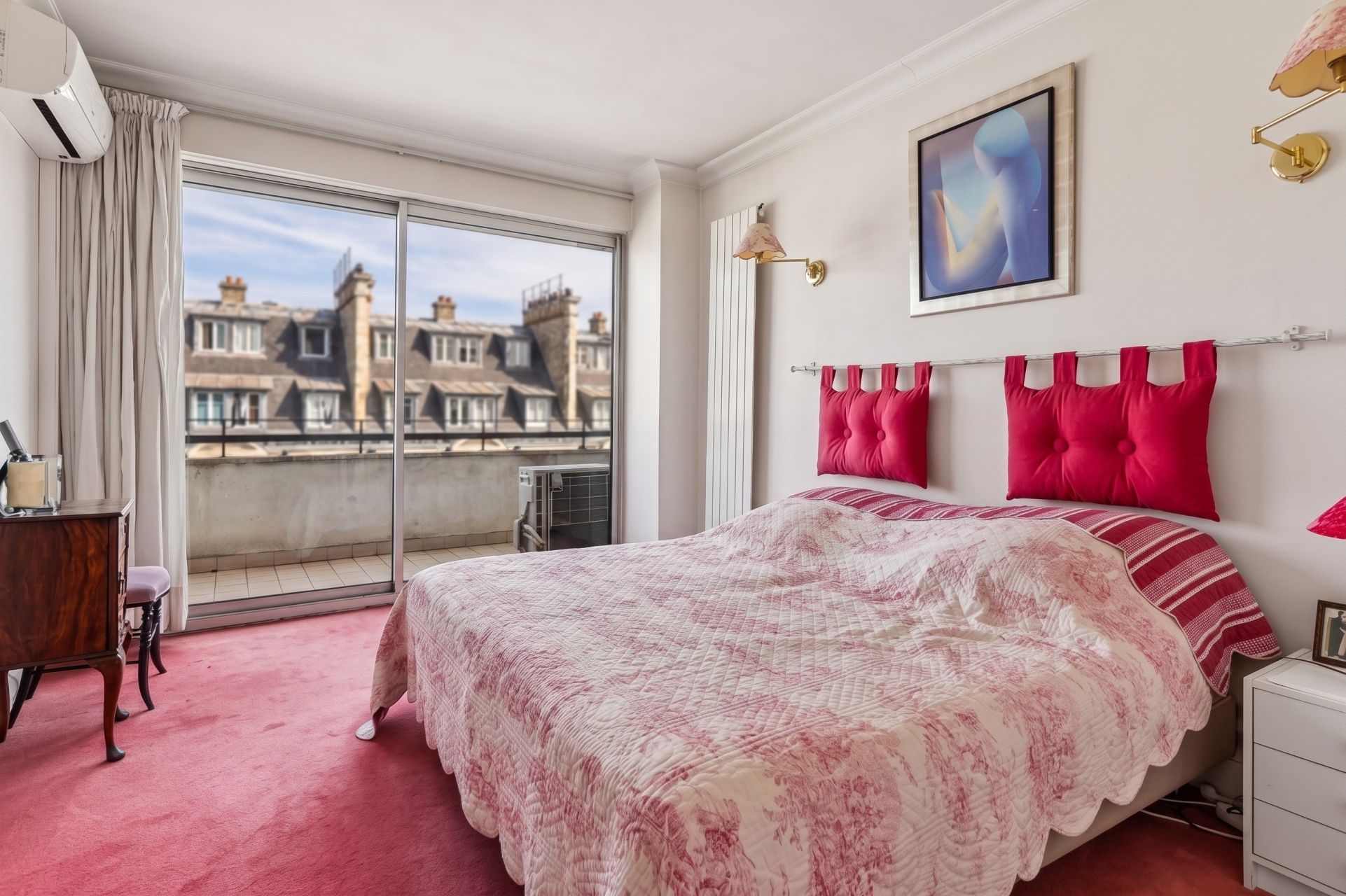 luxury apartment 5 Rooms for sale on PARIS (75016)