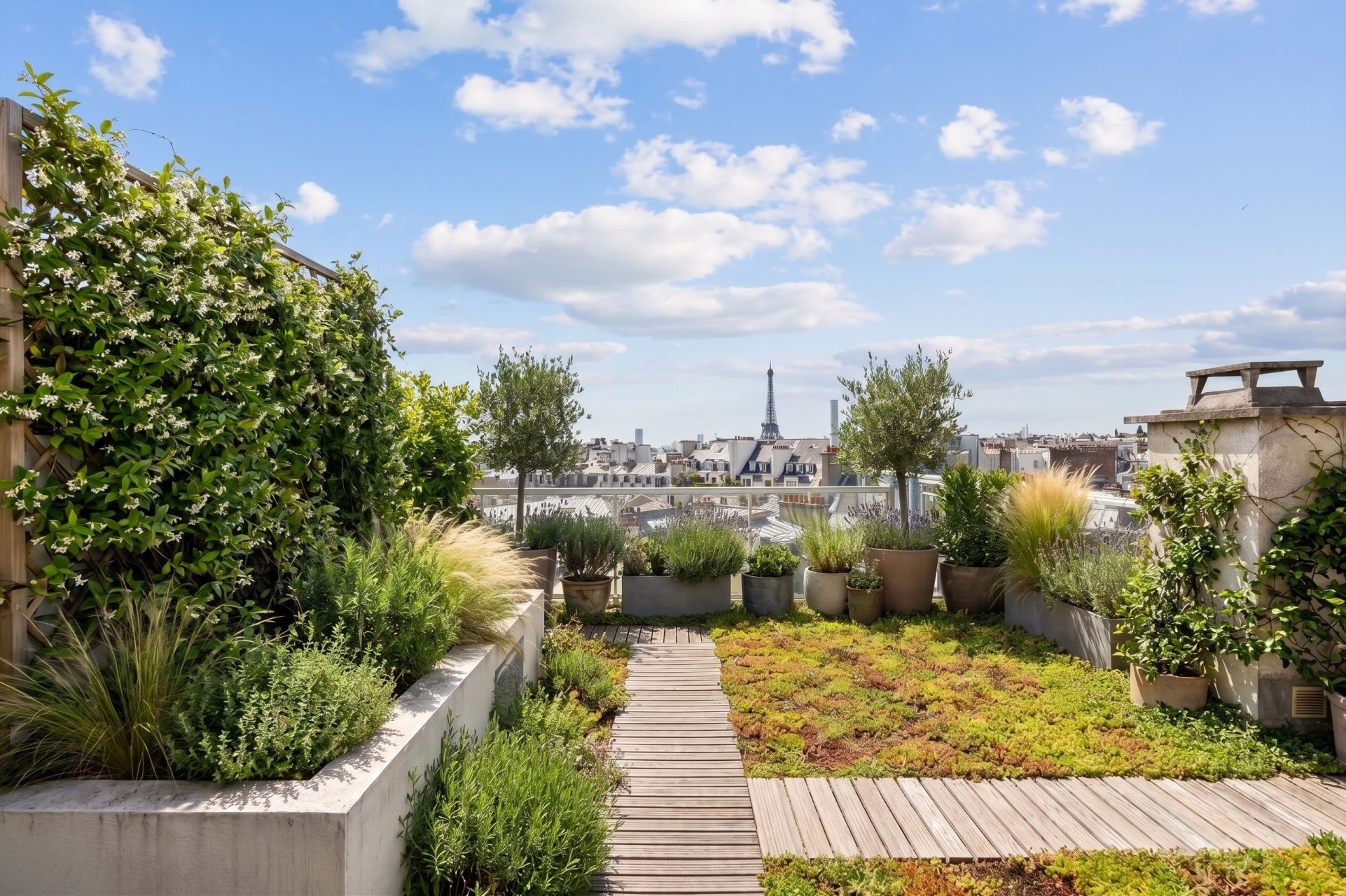 luxury apartment 5 Rooms for sale on PARIS (75016)