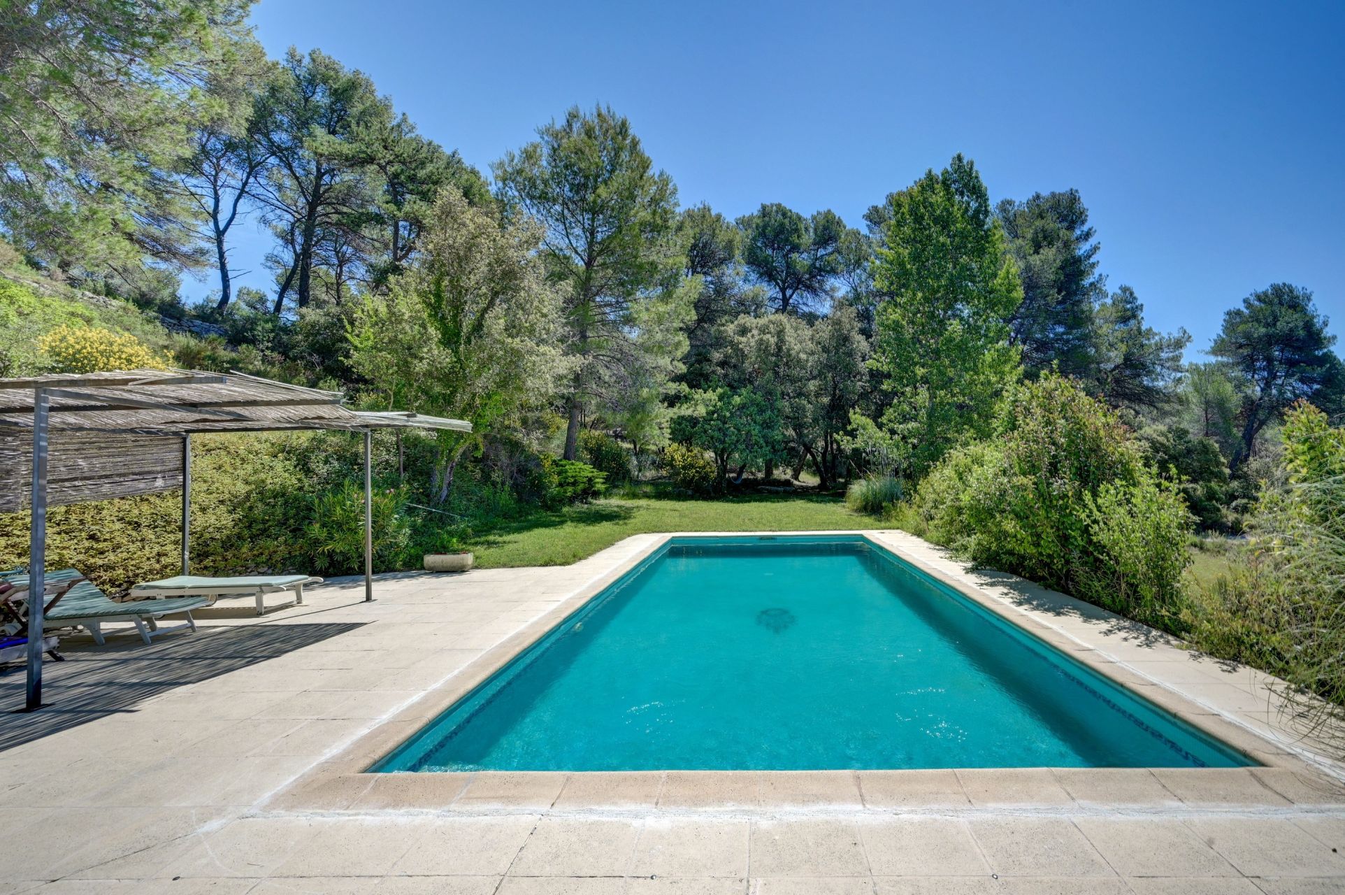 luxury house 8 Rooms for rent on AIX EN PROVENCE (13100)