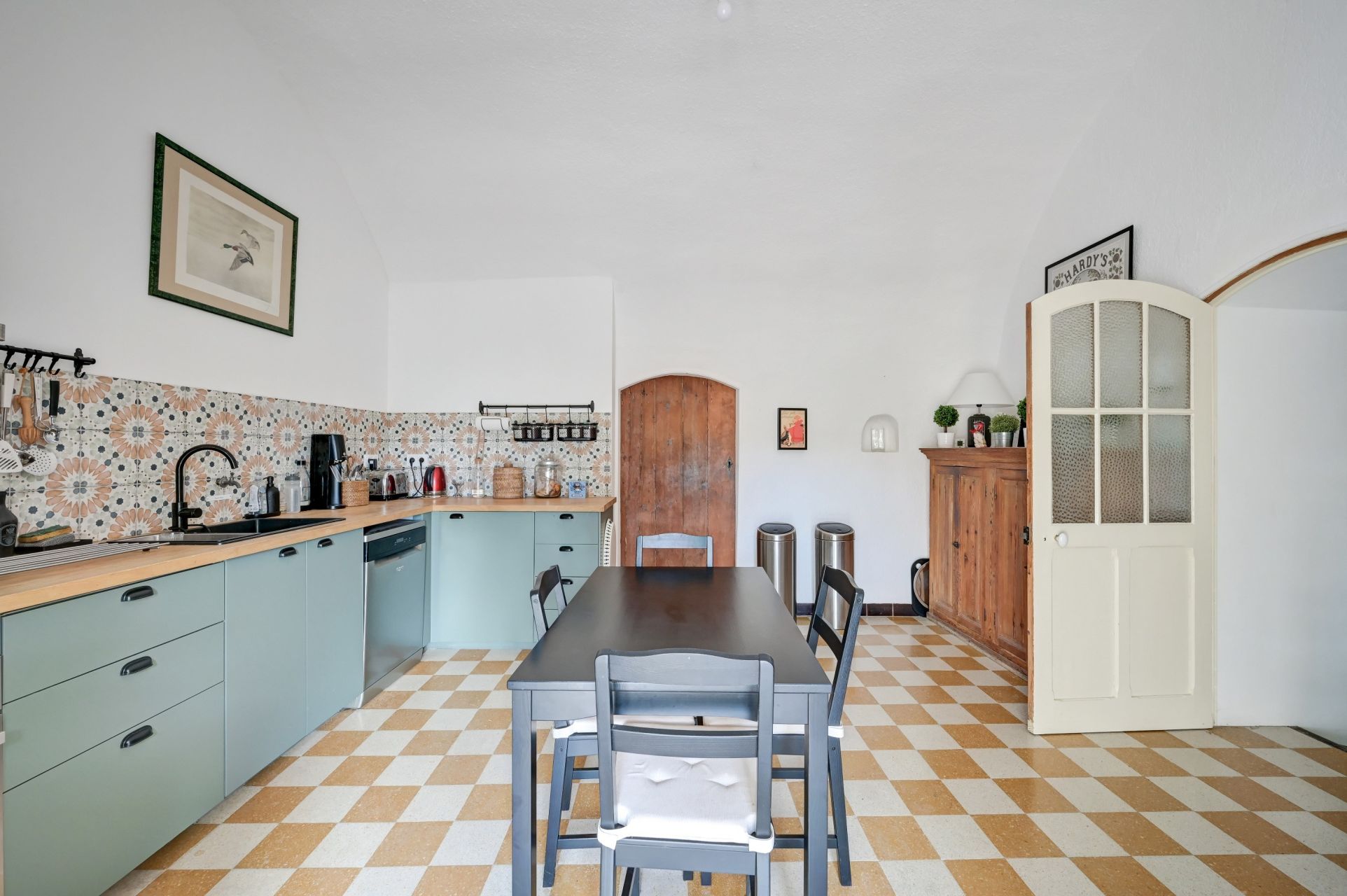 luxury house 8 Rooms for rent on AIX EN PROVENCE (13100)