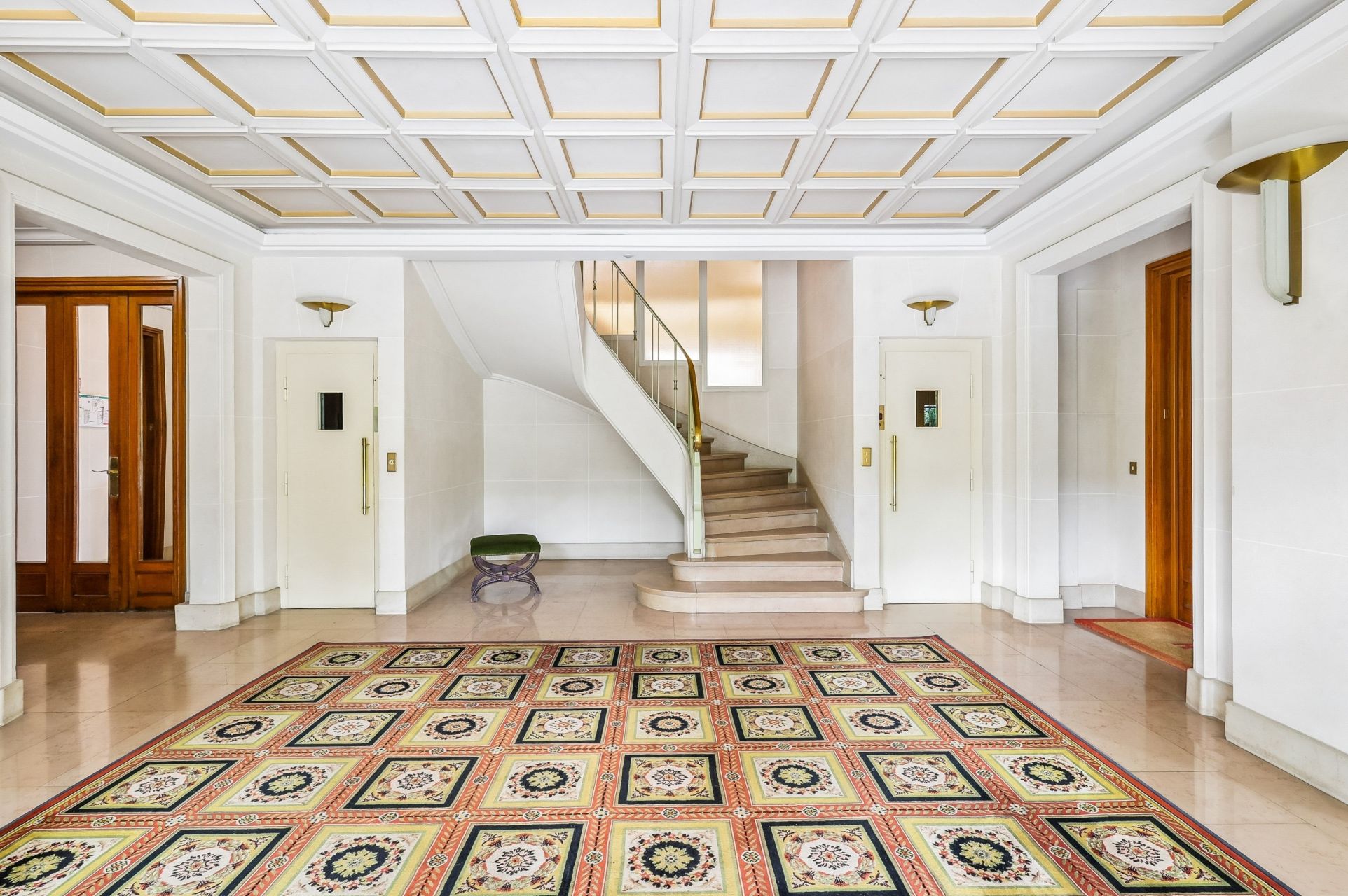 luxury apartment 5 Rooms for sale on PARIS (75016)