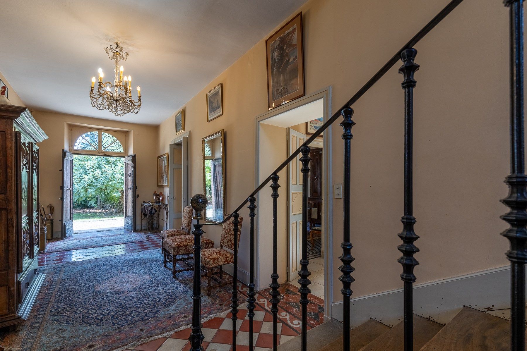 luxury house 18 Rooms for sale on RABASTENS (81800)